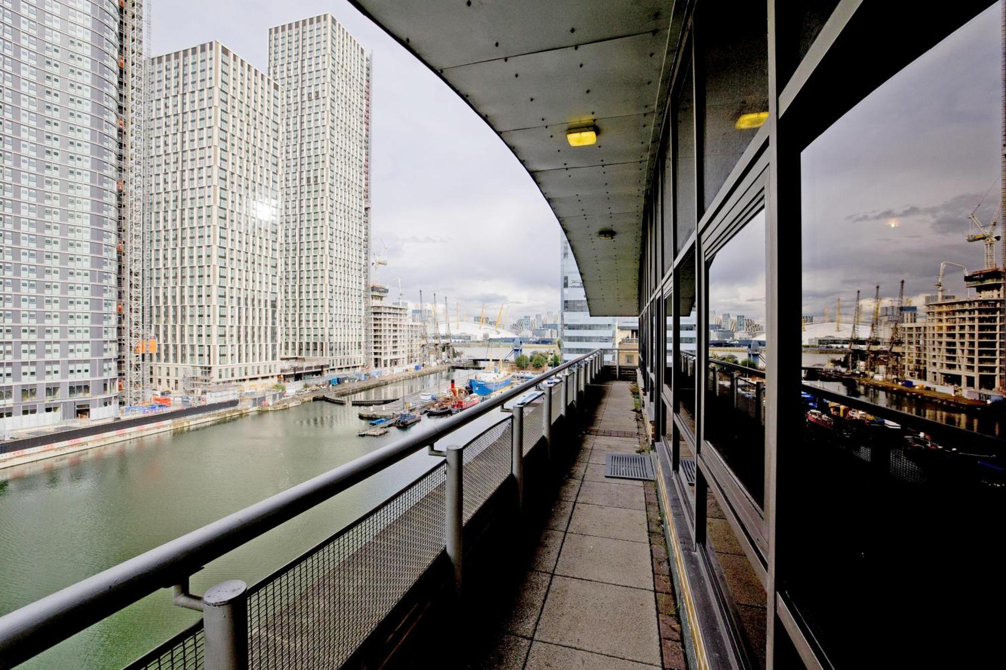 Imperial Meridian Place Apartment London Bagian luar foto