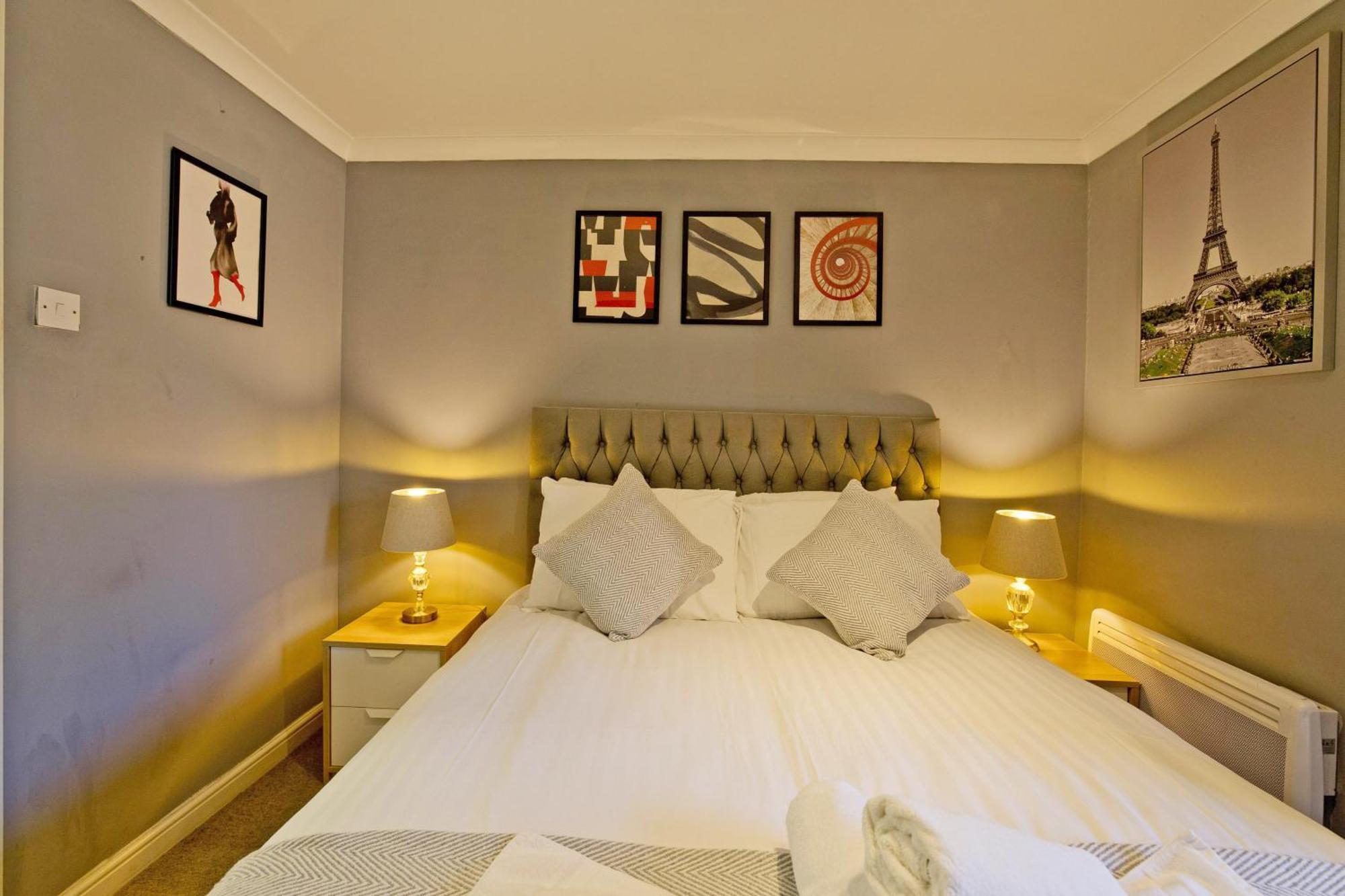 Imperial Meridian Place Apartment London Bagian luar foto